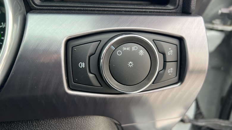 Ford Mustang 5.0 V8 Mach 1 2dr Auto Petrol Coupe